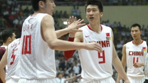 孙悦场边见证中国男篮31分大胜印度，亚洲杯两连胜尽显换帅红利