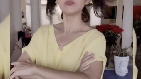 47岁牛莉双马尾造型热舞曝光：活力四射状态好，冻龄女神俏皮似少女