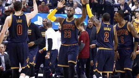 残阵绿军113-108掀翻魔术，替补三巨头同创新高