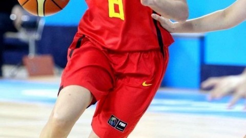 三人女篮亚洲杯开门红！中国16-13力克泰国