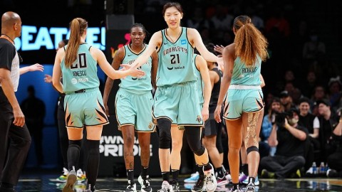 自由人客场84-76逆转风暴，斯图尔特末节13分浇灭西雅图季后赛晋级夜