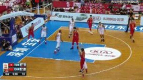 标题：2018斯杯中国红蓝两战突尼斯悲喜交加