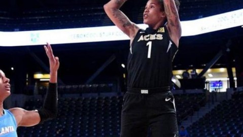 从保密到骄傲公开：2026赛季WNBA这些拉拉球员正在书写篮球历史