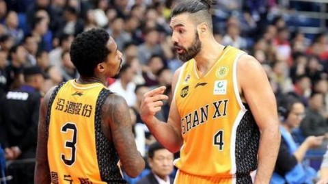 NBA球员流向新大陆：薪资规则与文化冲击下的中国篮球梦